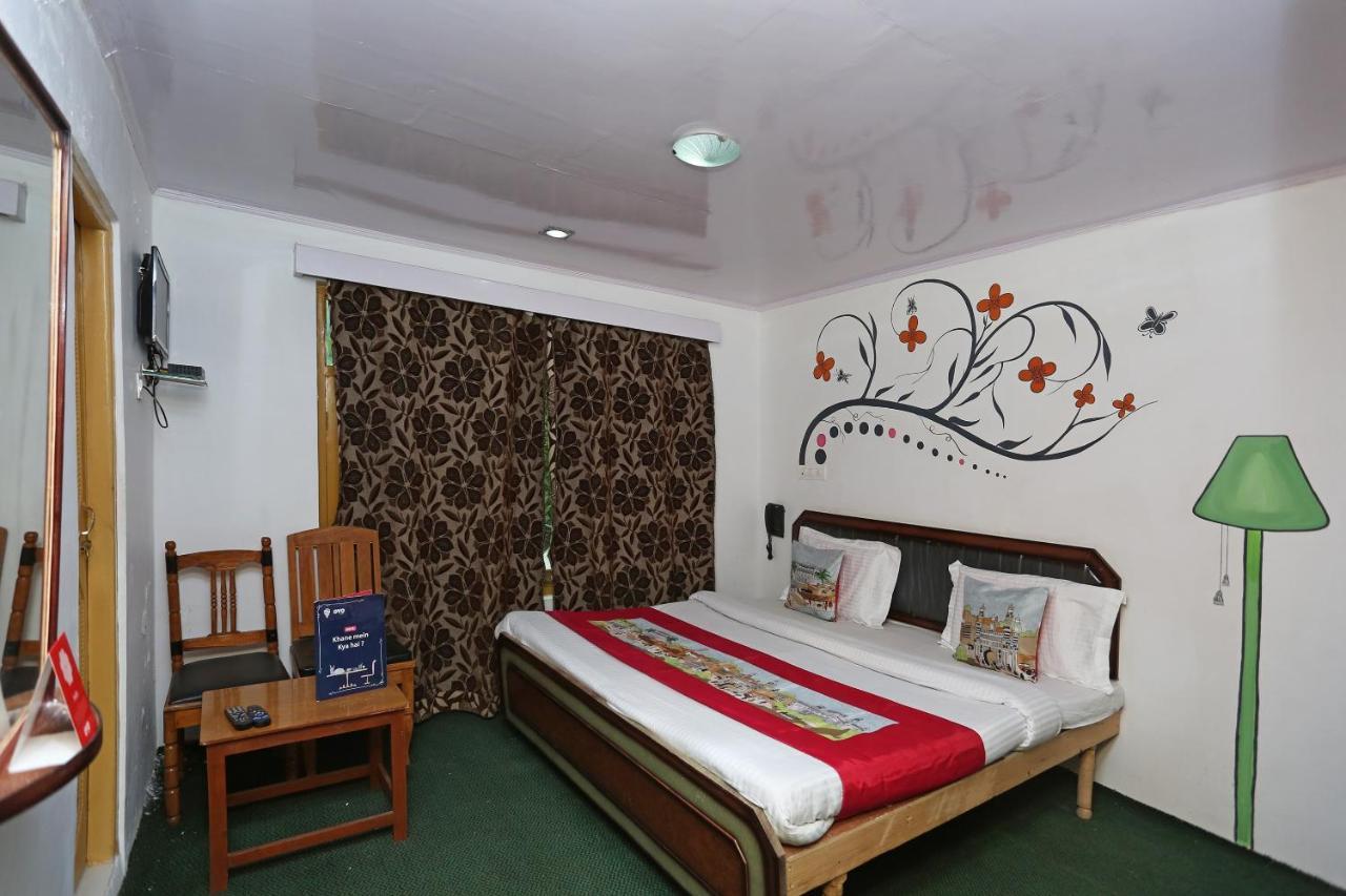 OYO 9083 Hotel New Tourist Palace Pahalgām Exterior foto